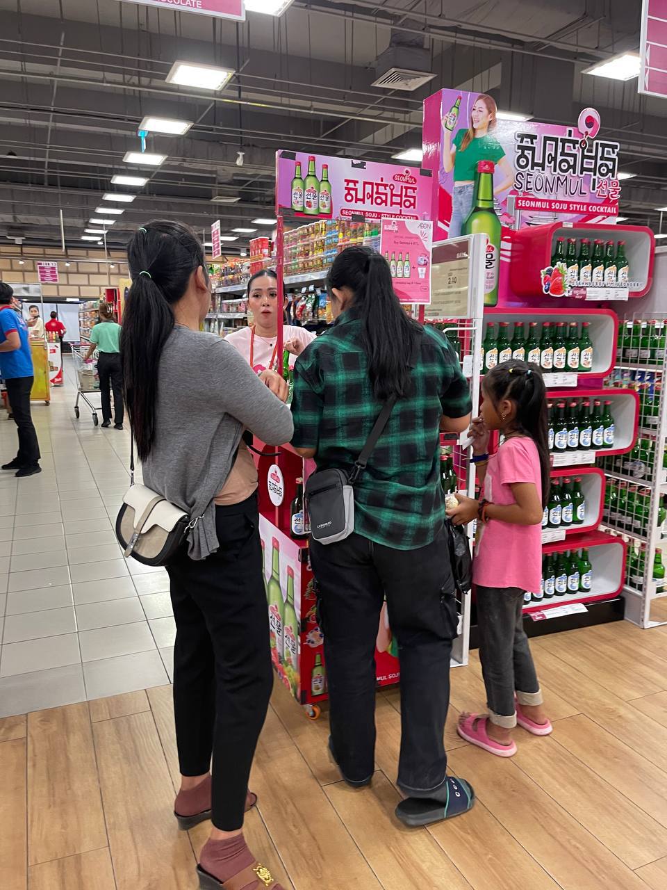 Seonmul wine event at AEON 1 by Da Houg Heng